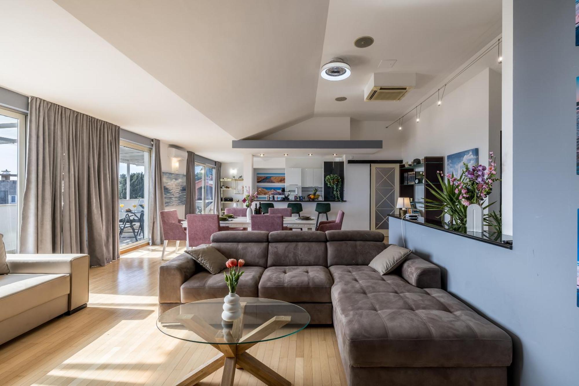 Urban Utopia Penthouse With Private Parking Сплит Экстерьер фото