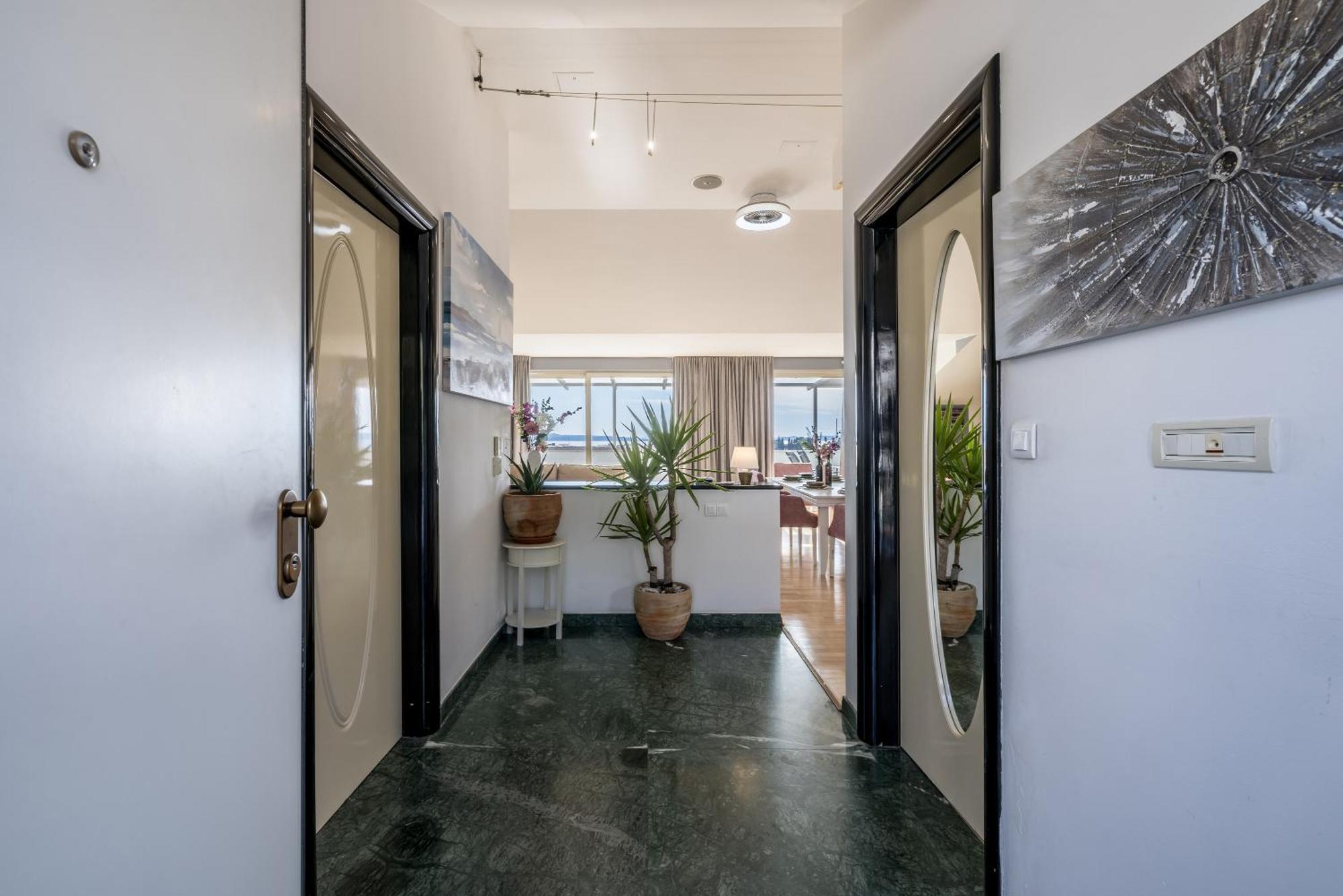 Urban Utopia Penthouse With Private Parking Сплит Экстерьер фото